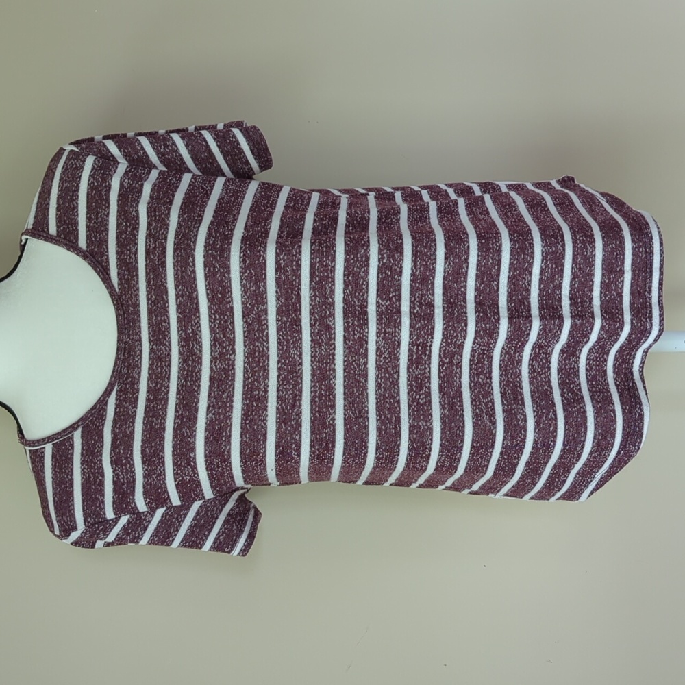 Pink Clover Striped Faux Button Back SS High Low Top L White Red Purple